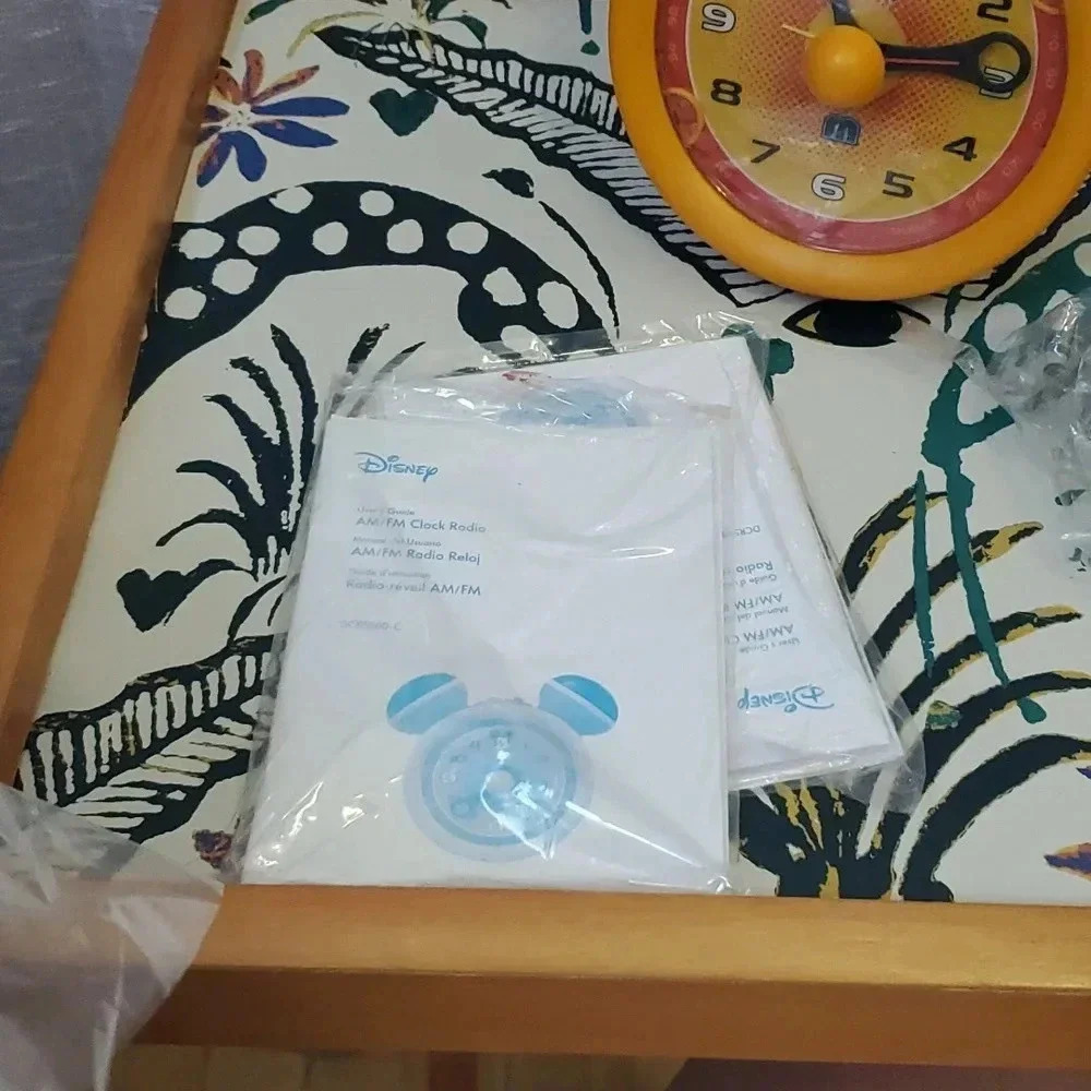 NIB MICKEY RADIO - Picture 3 of 7